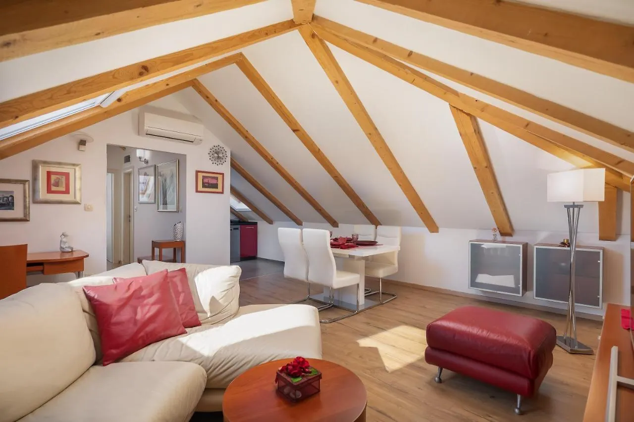 Romantic Attic Apartment Split