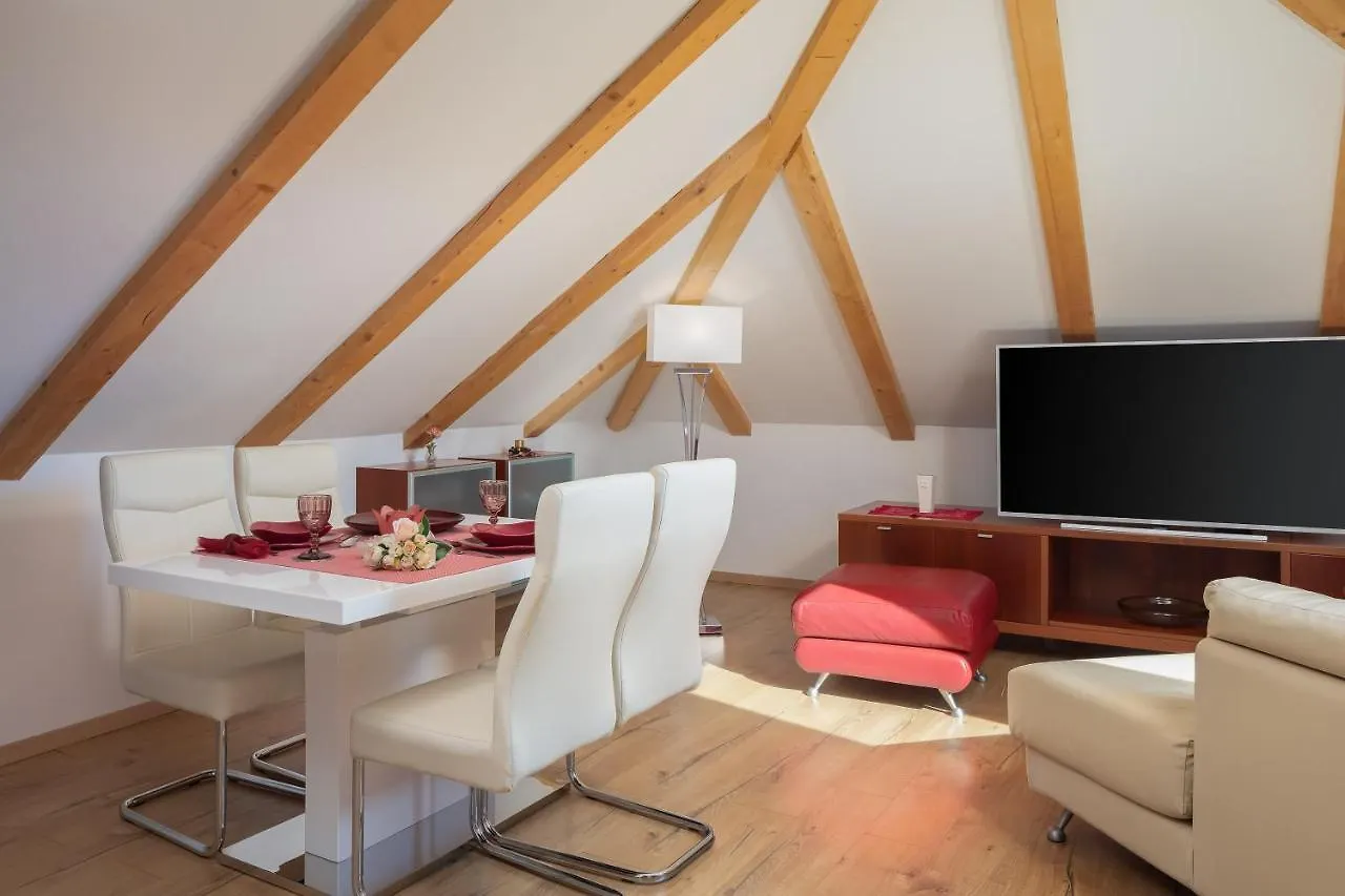 Romantic Attic Apartment Split