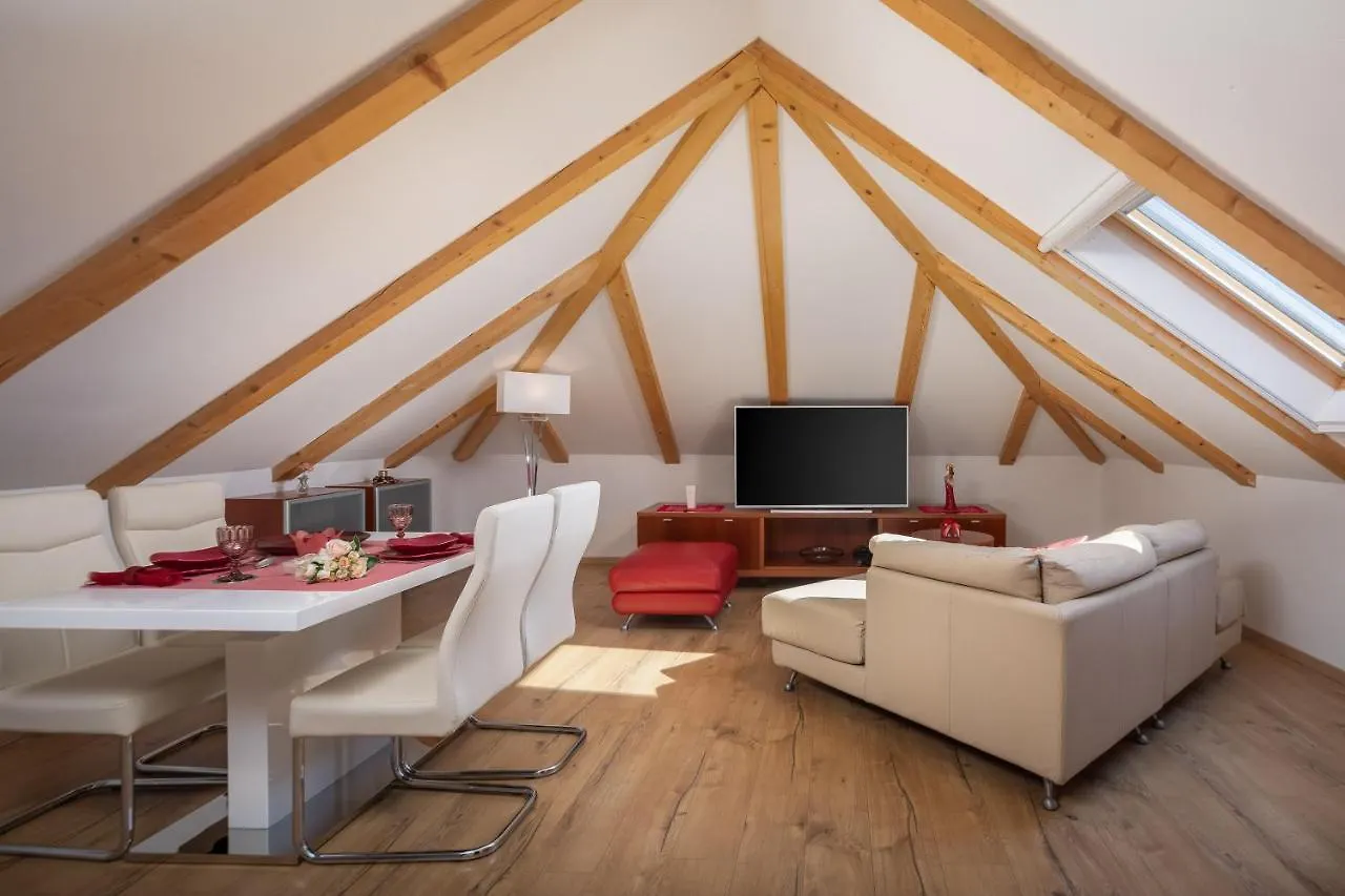Romantic Attic Apartment Split